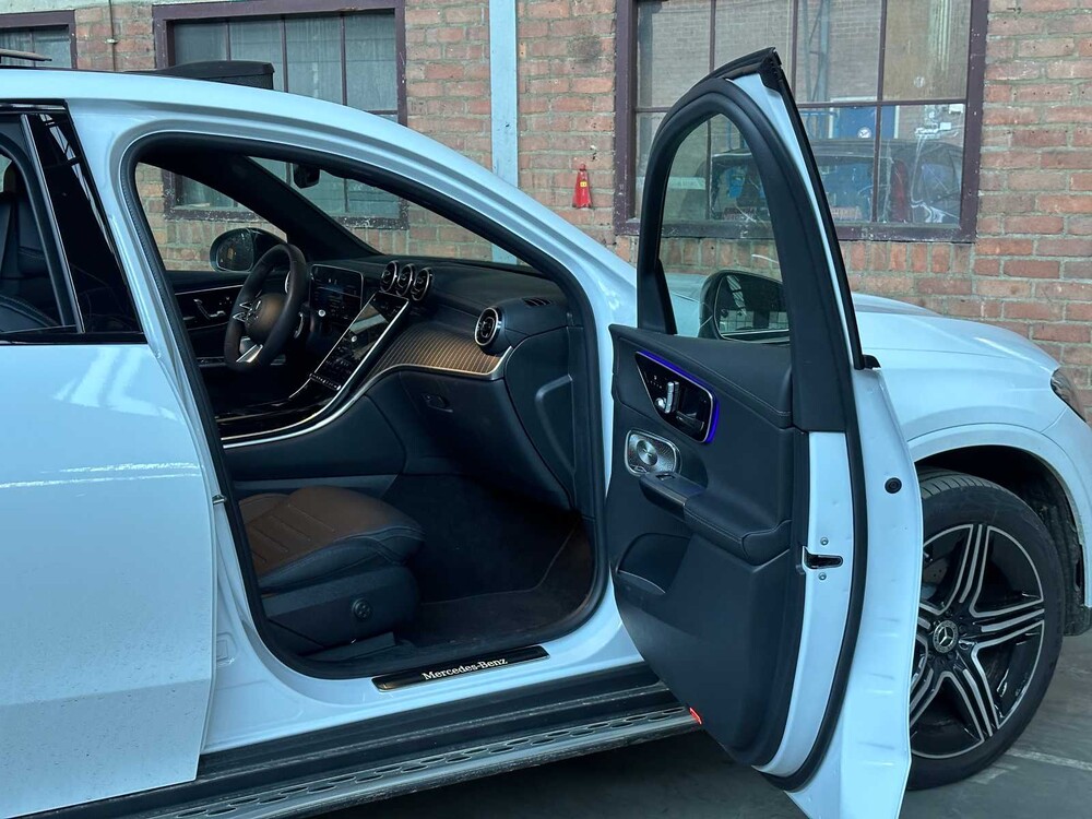 Mercedes-Benz GLC400e Coupé 4Matic AMG Line GLC-Klasse Neumodell 252PS 2024 (Original-NL + 1. Besitzer), X-292-RR