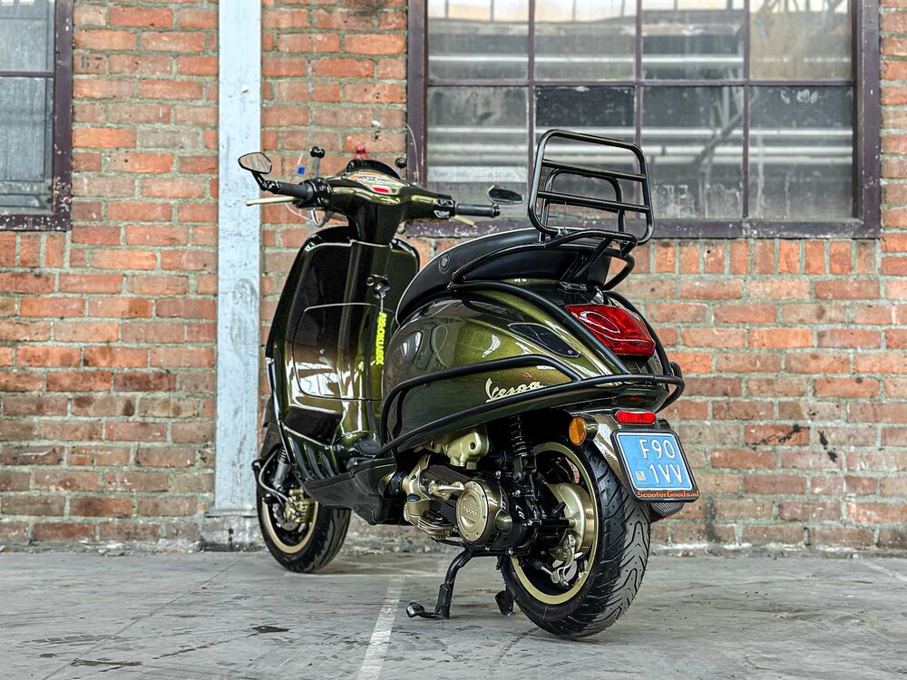 Vespa Sprint 4T 2014 (CUSTOM) Roller, F-901-VV