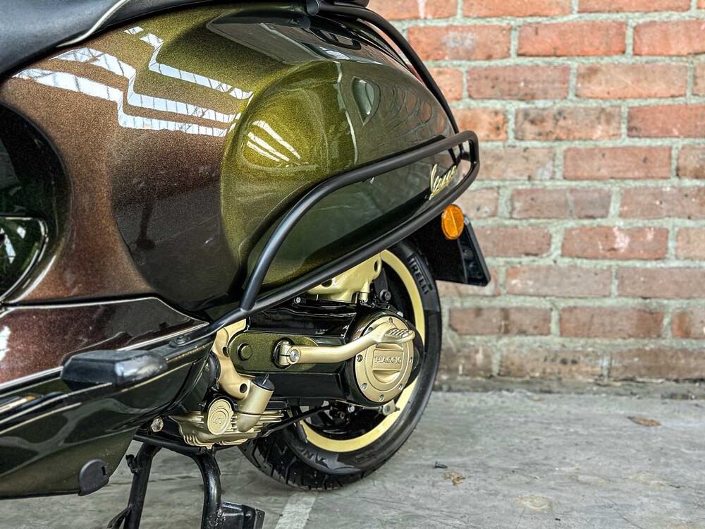 Vespa Sprint 4T 2014 (CUSTOM) Roller, F-901-VV