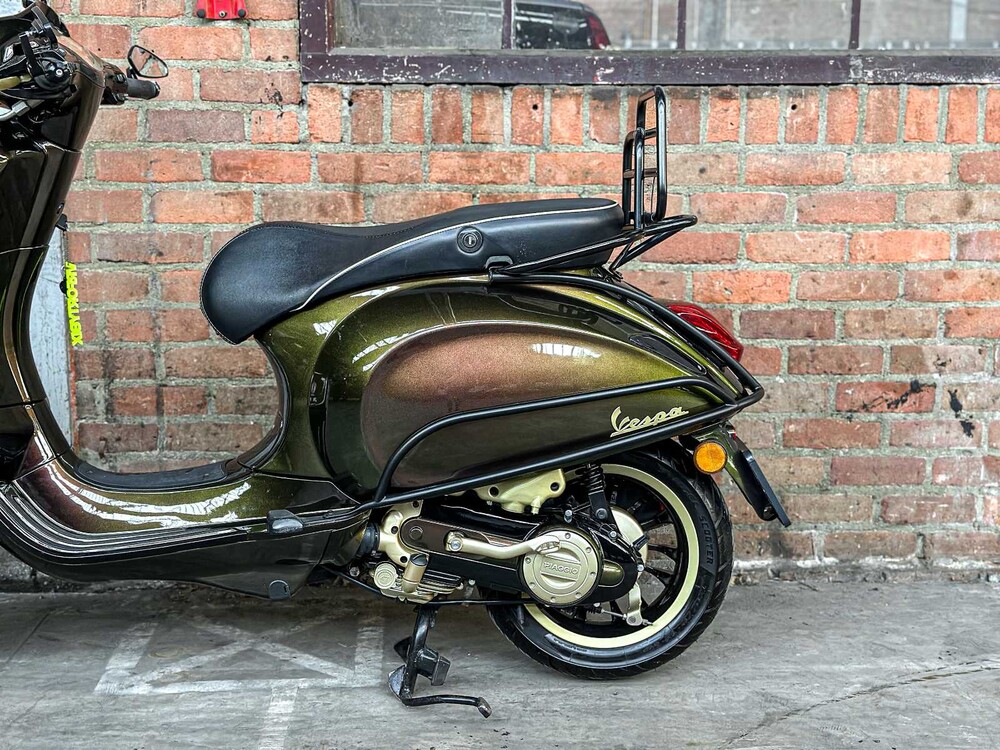 Vespa Sprint 4T 2014 (CUSTOM) Roller, F-901-VV
