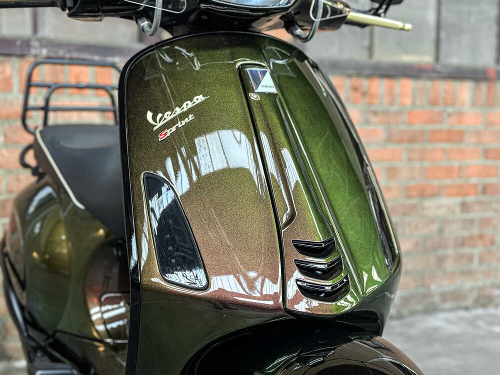 Vespa Sprint 4T 2014 (CUSTOM) Roller, F-901-VV