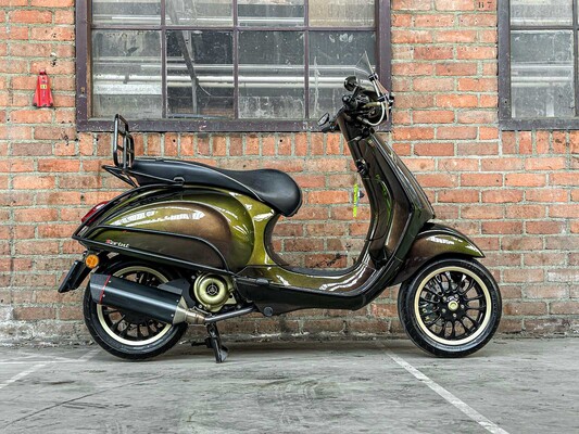 Vespa Sprint 4T 2014 (CUSTOM) Scooter, F-901-VV