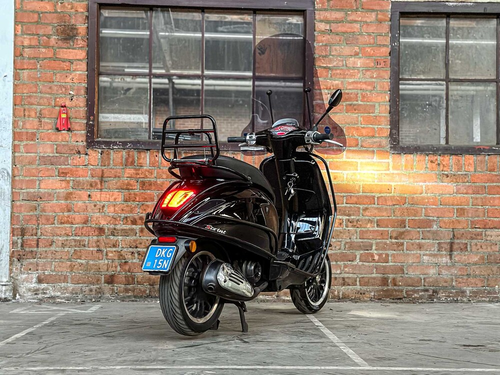Vespa Sprint 4T Motorroller 2017, DKG-15-N