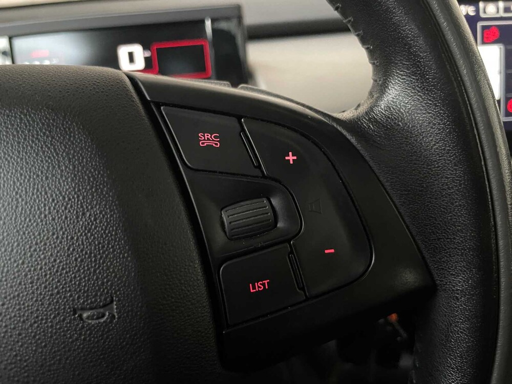 Citroen C4 Cactus 1.2 PureTech Business Plus 110PS 2016, P-078-JS