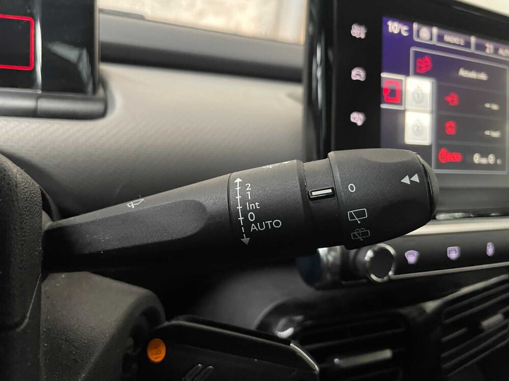 Citroen C4 Cactus 1.2 PureTech Business Plus 110PS 2016, P-078-JS