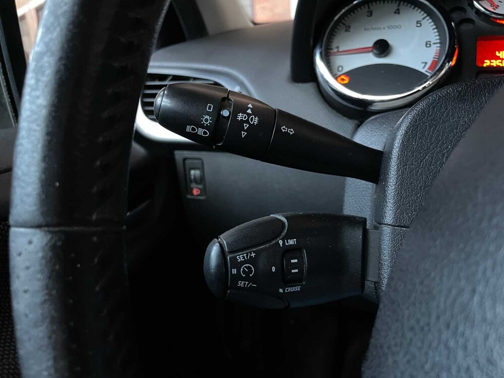 Peugeot 207 1.4 VTi Look 95hp 2009 (Original-NL), 75-JPF-9