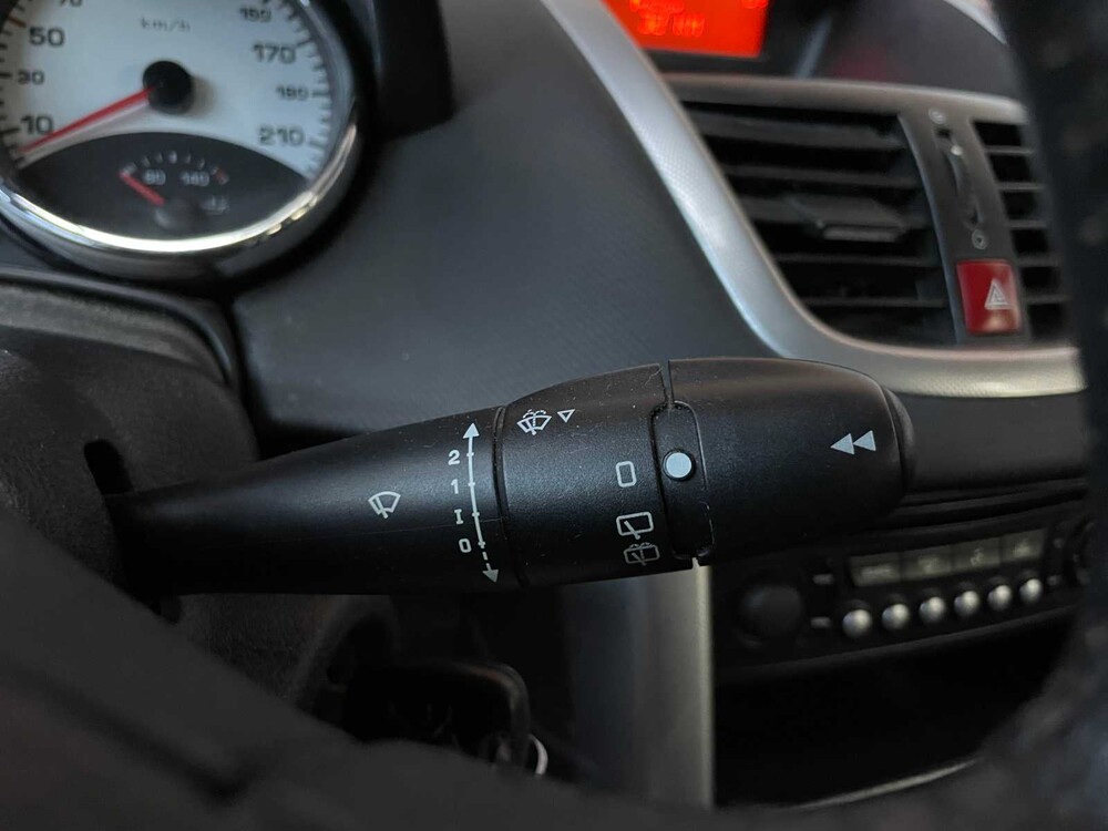 Peugeot 207 1.4 VTi Look 95hp 2009 (Original-NL), 75-JPF-9