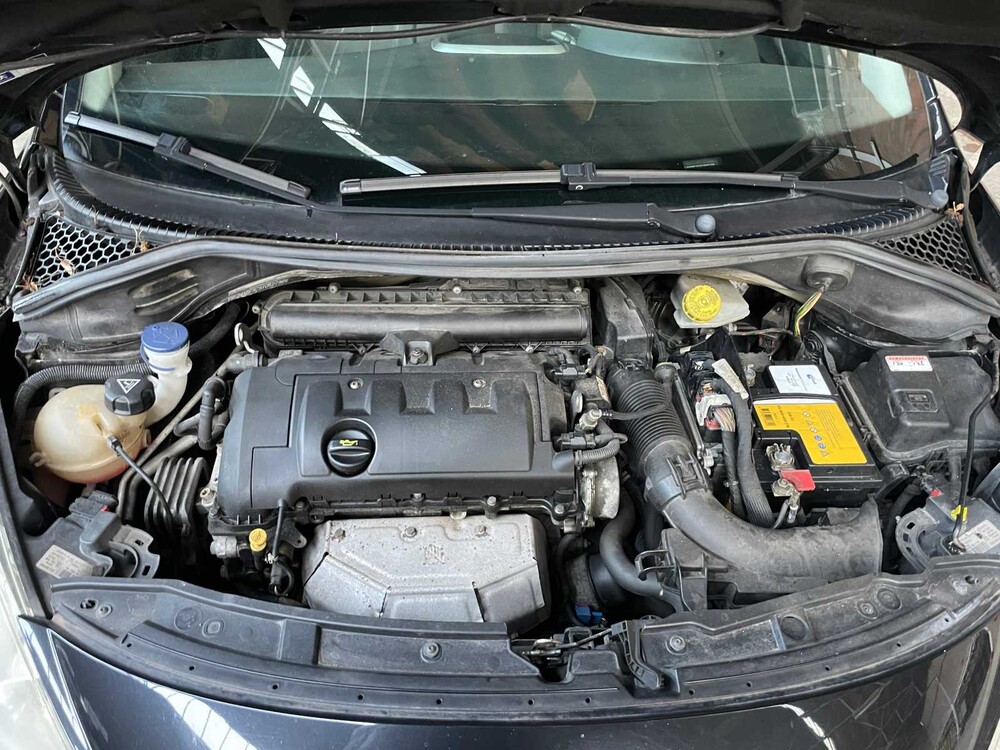 Peugeot 207 1.4 VTi Look 95hp 2009 (Original-NL), 75-JPF-9