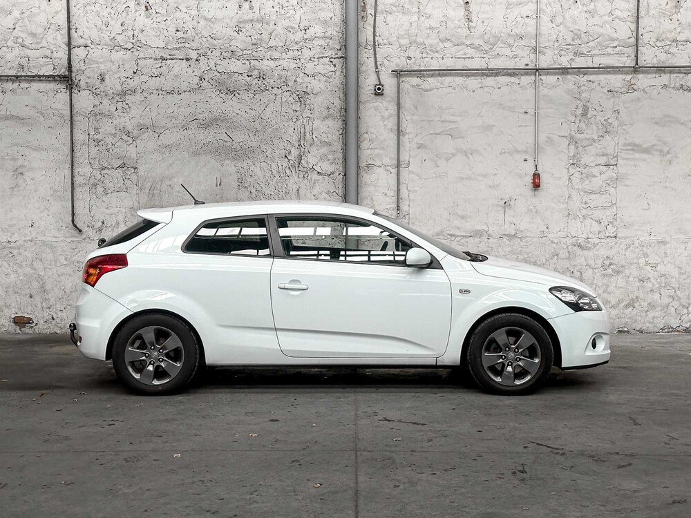 Kia pro_cee 1.4 CVVT X-ecutive 90hp 2010 (Original-NL), 95-LBL-9