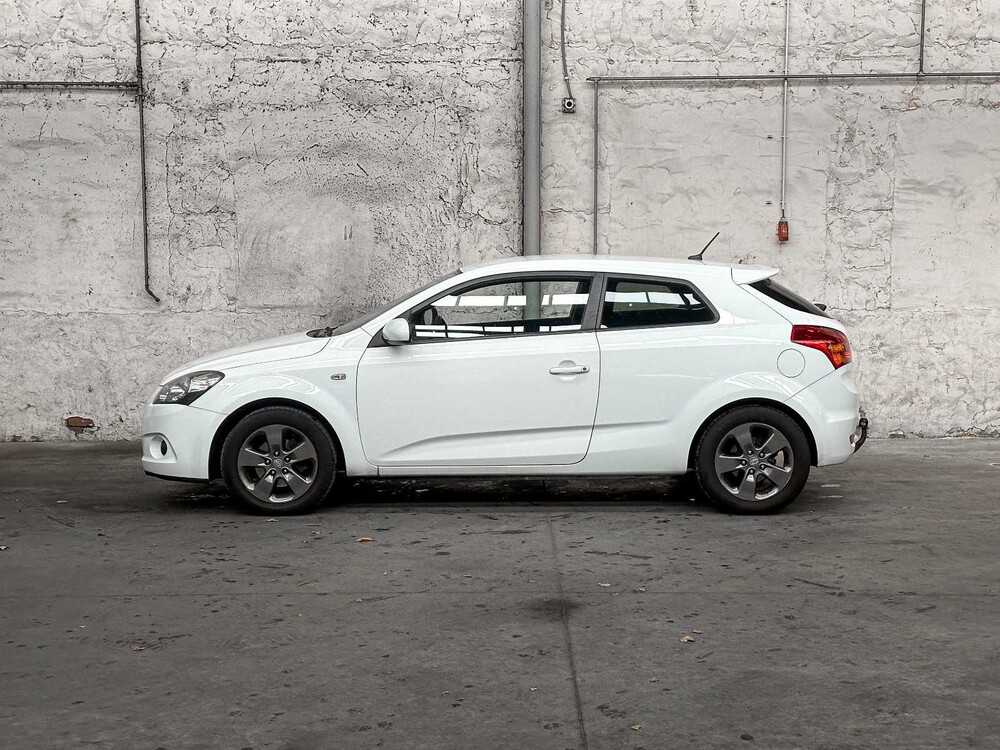 Kia pro_cee 1.4 CVVT X-ecutive 90hp 2010 (Original-NL), 95-LBL-9