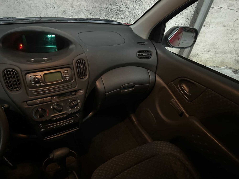 Toyota Yaris Verso 1.3 VVT-i 84hp 2004, Z-085-JD