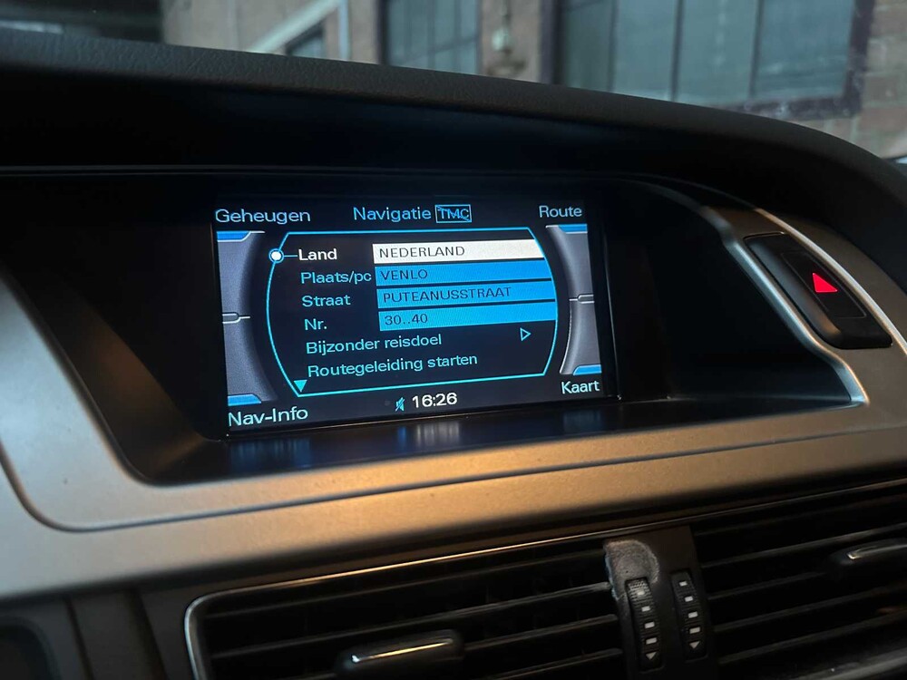 Audi A4 Limousine 3.2 FSI quattro Pro Line Business 265PS 2008 (Original-NL), 18-ZK-GX