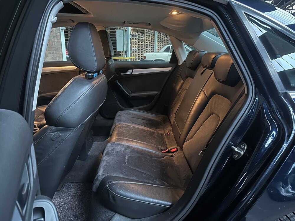 Audi A4 Limousine 3.2 FSI quattro Pro Line Business 265PS 2008 (Original-NL), 18-ZK-GX