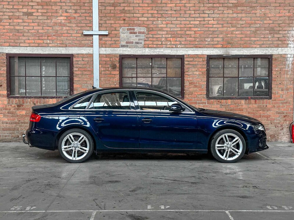 Audi A4 Limousine 3.2 FSI quattro Pro Line Business 265PS 2008 (Original-NL), 18-ZK-GX