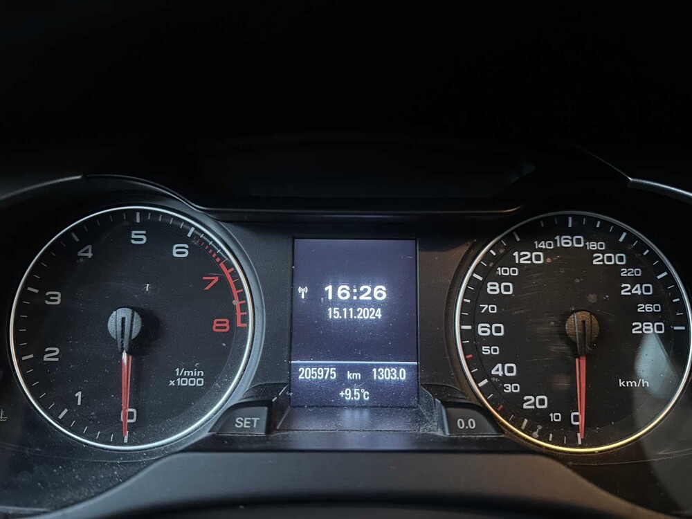 Audi A4 Limousine 3.2 FSI quattro Pro Line Business 265PS 2008 (Original-NL), 18-ZK-GX