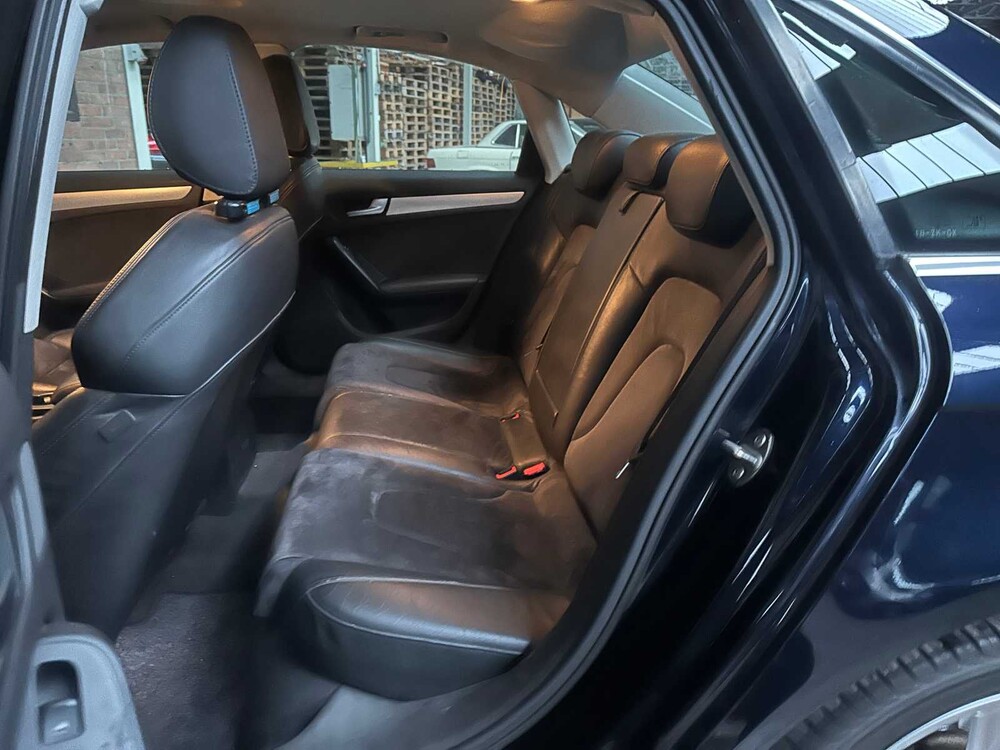 Audi A4 Limousine 3.2 FSI quattro Pro Line Business 265PS 2008 (Original-NL), 18-ZK-GX