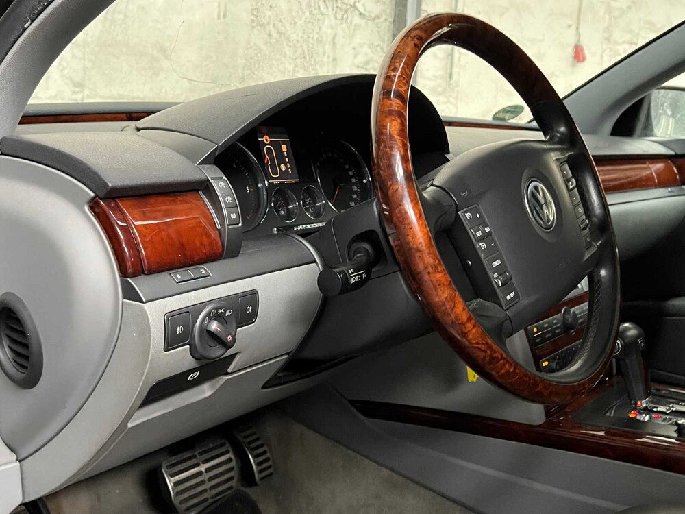 Volkswagen Phaeton 3.0 TDI 5p. 224PS 2005, SF-016-R