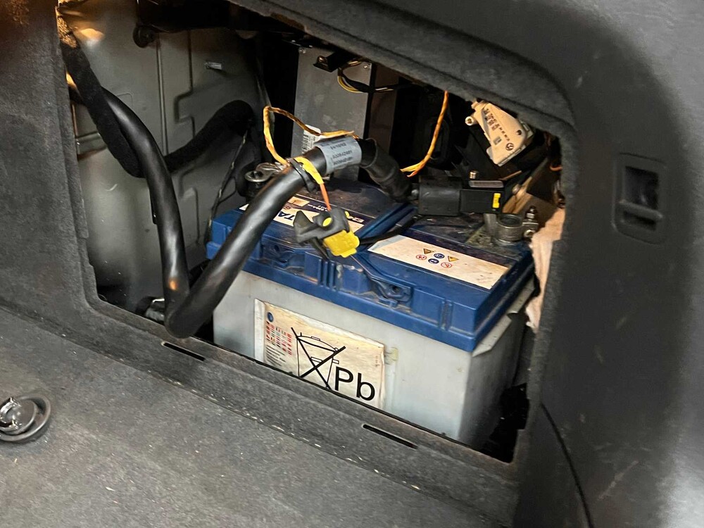 Volkswagen Phaeton 3.0 TDI 5p. 224PS 2005, SF-016-R