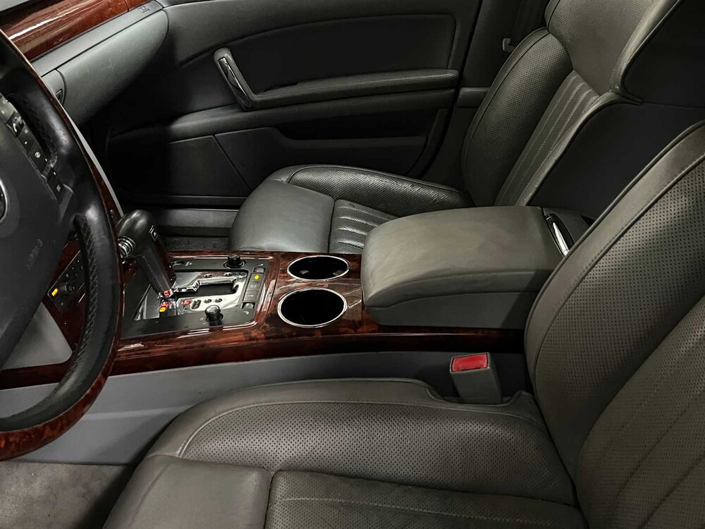 Volkswagen Phaeton 3.0 TDI 5p. 224PS 2005, SF-016-R