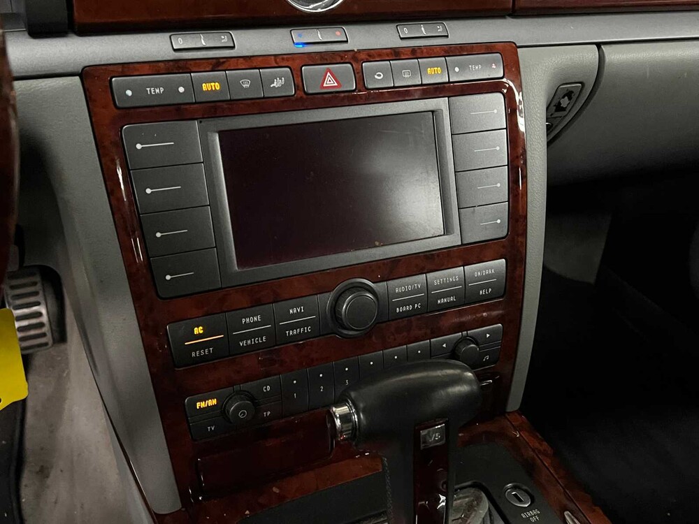 Volkswagen Phaeton 3.0 TDI 5p. 224PS 2005, SF-016-R