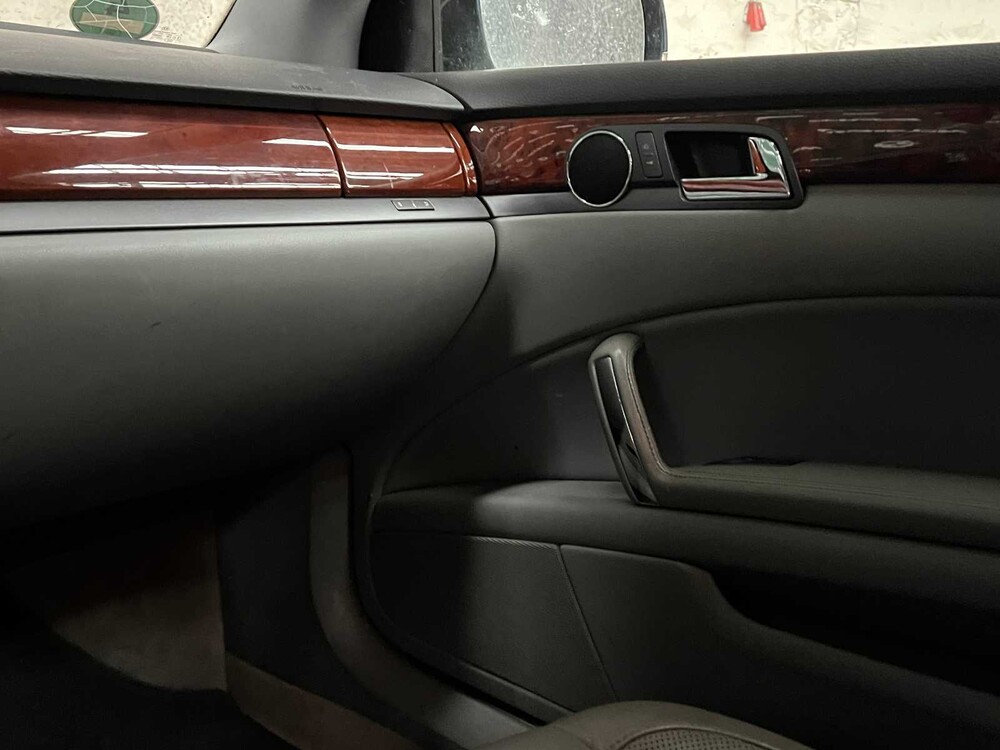 Volkswagen Phaeton 3.0 TDI 5p. 224PS 2005, SF-016-R