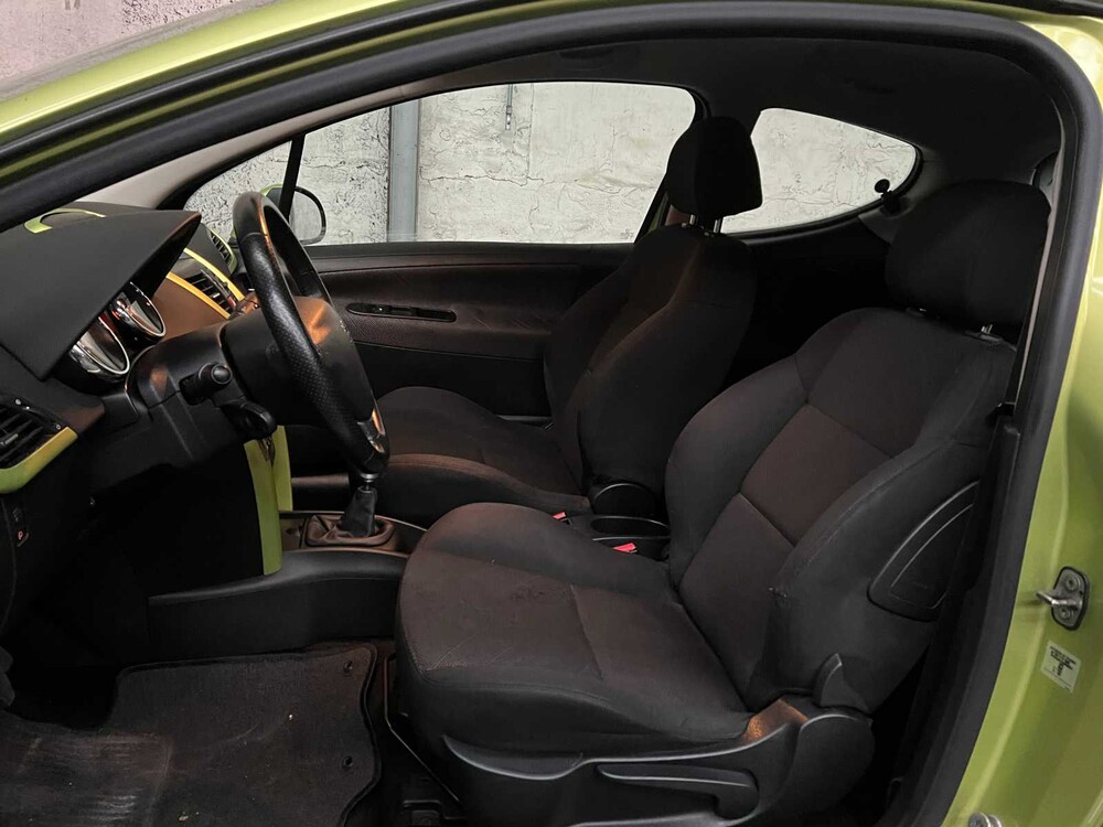 Peugeot 207 1.6-16V XS Pack 109PS 2006, 53-TJ-DV