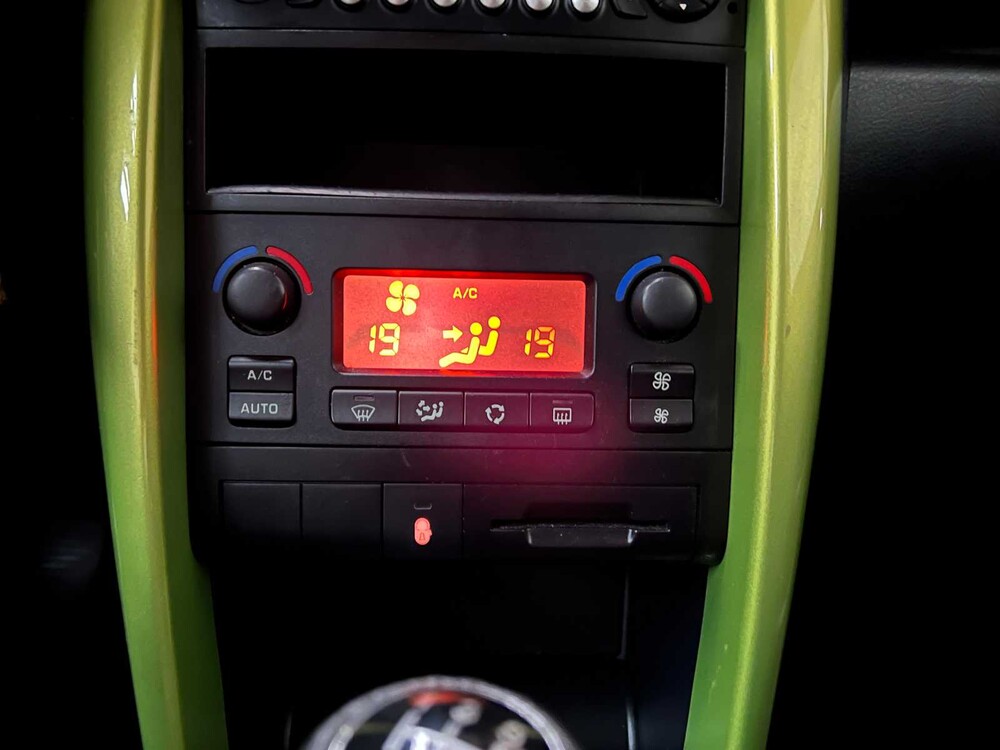 Peugeot 207 1.6-16V XS Pack 109PS 2006, 53-TJ-DV