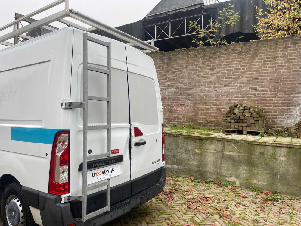 Renault Master T35 2.3 dCi L2H2 131PS 2016 (Original-NL), V-951-BP