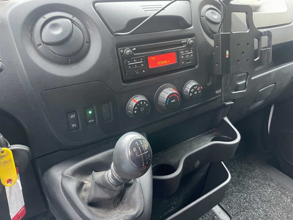 Renault Master T35 2.3 dCi L2H2 131PS 2016 (Original-NL), V-951-BP