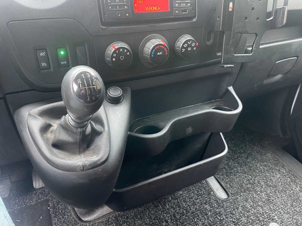 Renault Master T35 2.3 dCi L2H2 131PS 2016 (Original-NL), V-951-BP