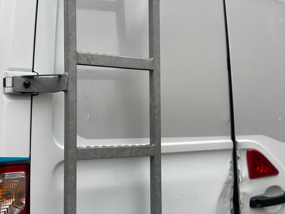 Renault Master T35 2.3 dCi L2H2 131PS 2016 (Original-NL), V-951-BP