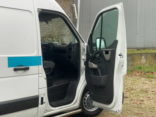 Renault Master T35 2.3 dCi L2H2 131pk 2016 (Origineel-NL), V-951-BP