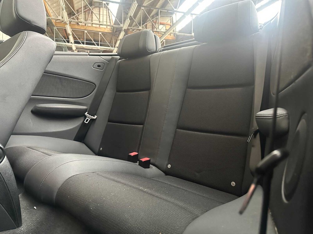 BMW 118i Cabriolet High Executive 143PS 2008 1er, 57-GVR-5