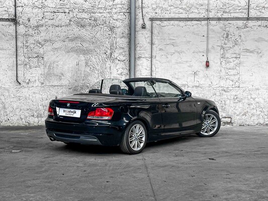 BMW 118i Cabriolet High Executive 143pk 2008 1-serie, 57-GVR-5