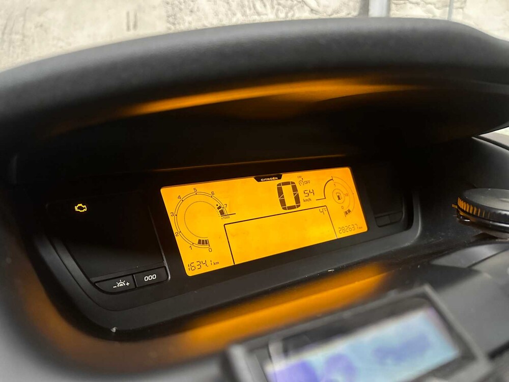 Citroen Grand C4 Picasso 1.6 VTi Tendance 7p 120hp 2011 (Original-NL), 31-PTT-4