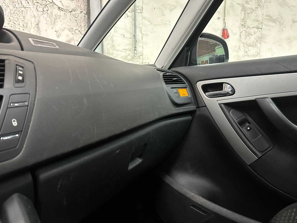 Citroen Grand C4 Picasso 1.6 VTi Tendance 7p 120hp 2011 (Original-NL), 31-PTT-4