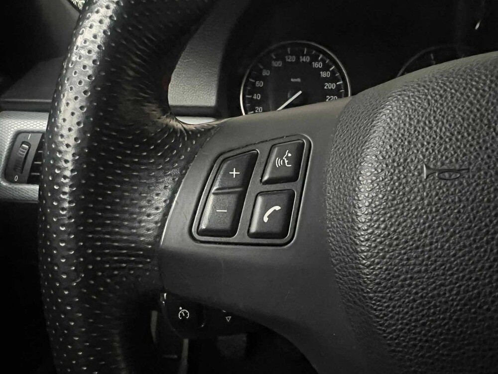 BMW 3er Touring 318i Corp.L.Lux Line 136PS 2012, 15-TDL-2