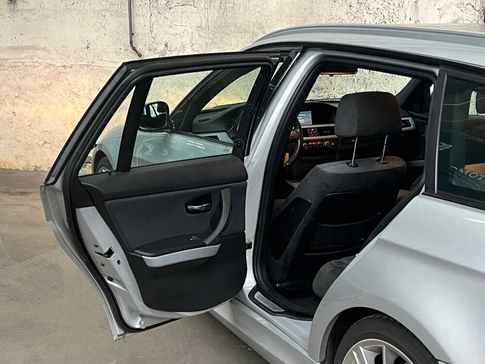 BMW 3er Touring 318i Corp.L.Lux Line 136PS 2012, 15-TDL-2