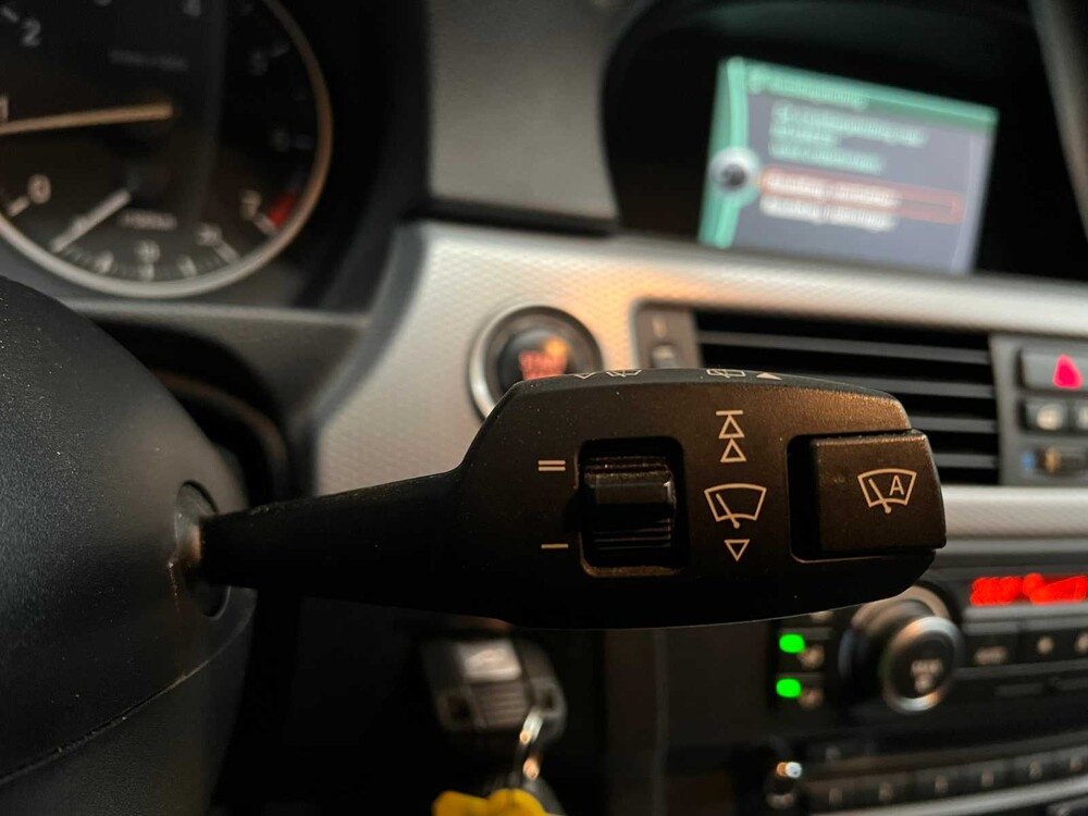 BMW 3er Touring 318i Corp.L.Lux Line 136PS 2012, 15-TDL-2