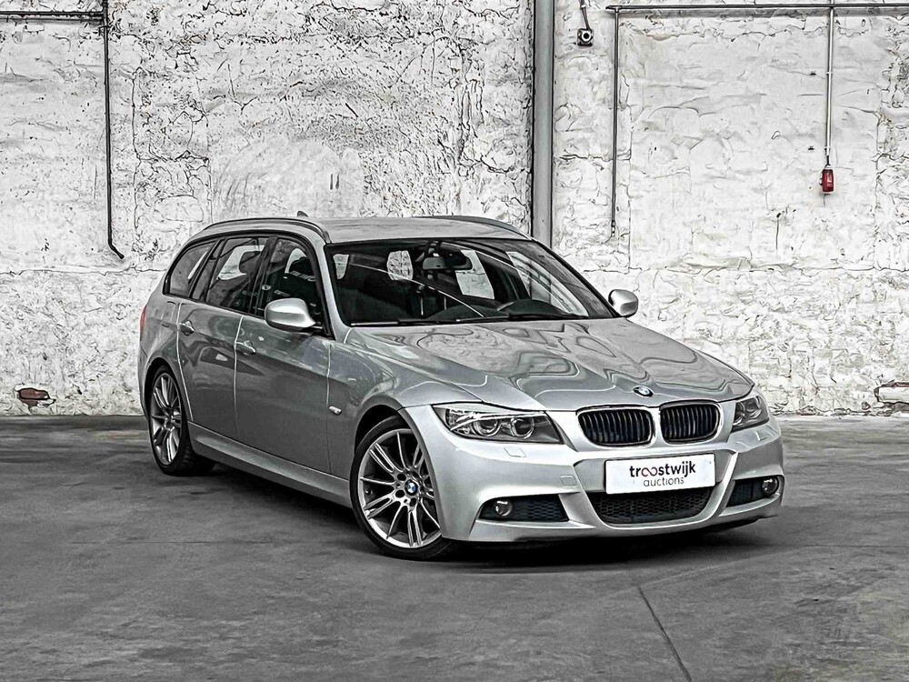 BMW 3er Touring 318i Corp.L.Lux Line 136PS 2012, 15-TDL-2