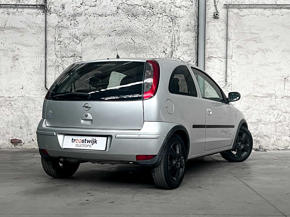 Opel Corsa 1.2-16V Maxx 75hp 2004, 88-PG-JX