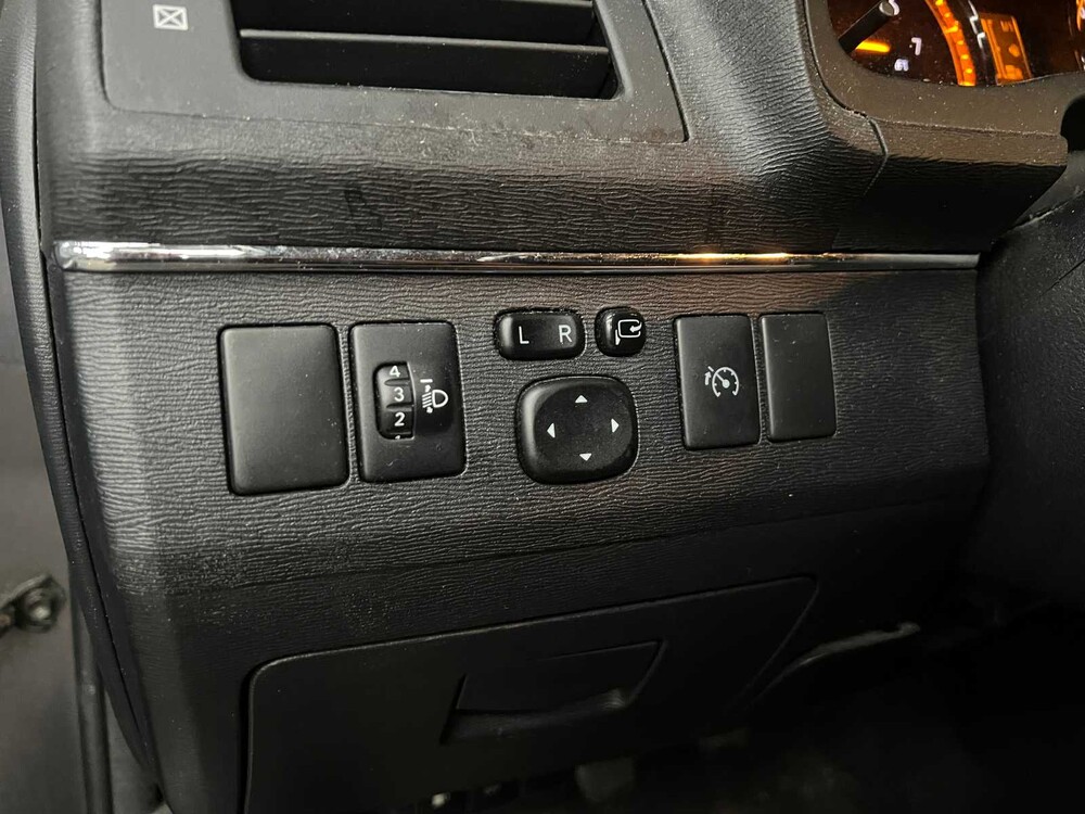 Toyota Avensis Kombi 1.6 VVTi Business 132PS 2010, 68-LXF-5