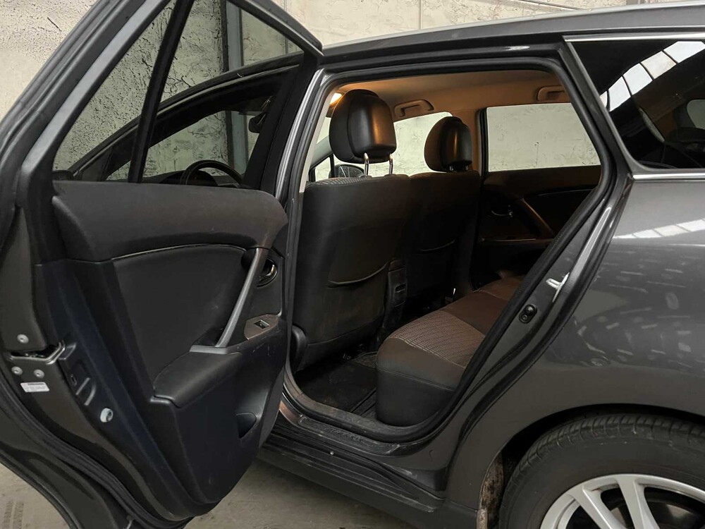 Toyota Avensis Kombi 1.6 VVTi Business 132PS 2010, 68-LXF-5