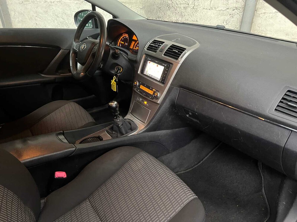 Toyota Avensis Wagon 1.6 VVTi Business 132hp 2010, 68-LXF-5