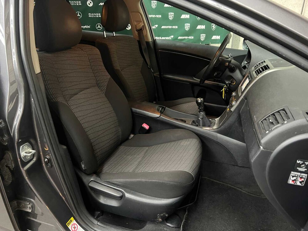 Toyota Avensis Kombi 1.6 VVTi Business 132PS 2010, 68-LXF-5