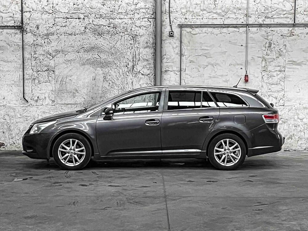 Toyota Avensis Kombi 1.6 VVTi Business 132PS 2010, 68-LXF-5