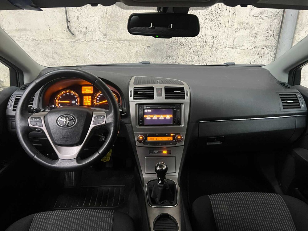 Toyota Avensis Kombi 1.6 VVTi Business 132PS 2010, 68-LXF-5