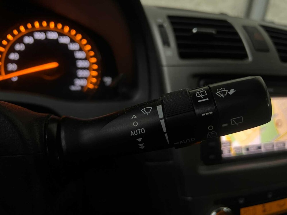 Toyota Avensis Kombi 1.6 VVTi Business 132PS 2010, 68-LXF-5