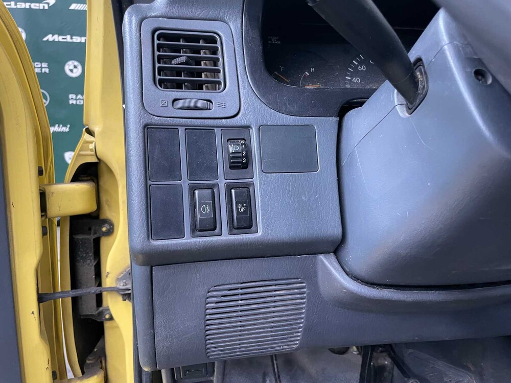 Toyota HiAce 2.5 D4-D 90 LWB Base 88hp 2006 (Original-NL), 71-BX-TF