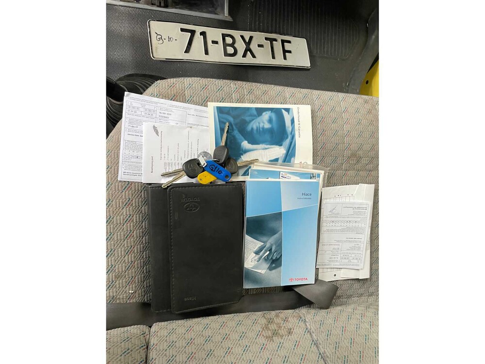 Toyota HiAce 2.5 D4-D 90 LWB Base 88hp 2006 (Original-NL), 71-BX-TF